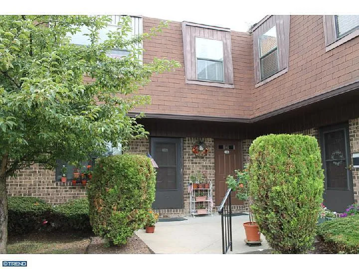 2105 Silver Ct photo 1