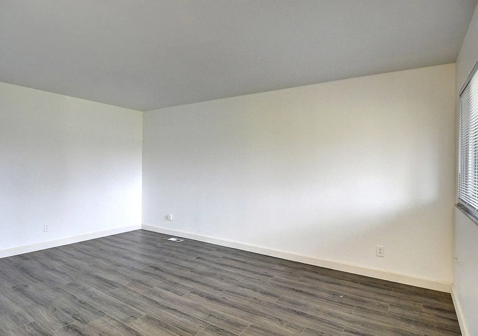 Wilson Apartments — Photo 3