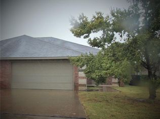 1414 Forrest Ridge Way, Yukon, OK 73099