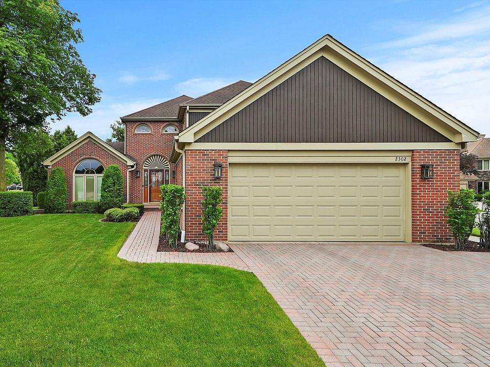 1st image of 2302 E Barberry Ct