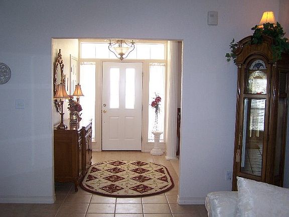 2nd image of 416 Sumack Dr W