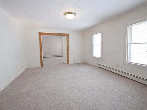 3rd image of 138 Maple Street