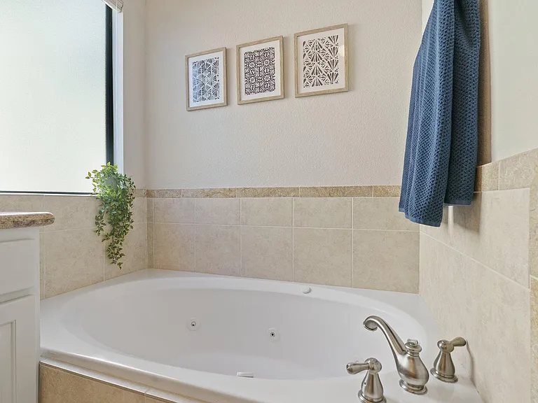 208 Detering St — Photo 21