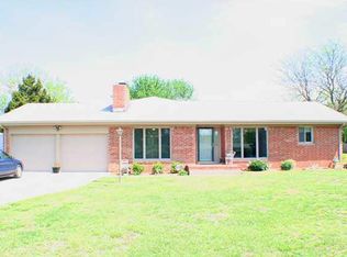 3 Fairlane Dr, Augusta, KS 67010