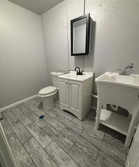 175 Rockwell Ave — Photo 3
