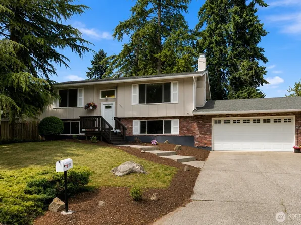7910 Husky Way SE, Lacey, WA 98503