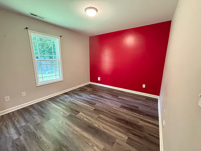 1 Lambeth Dr — Photo 16