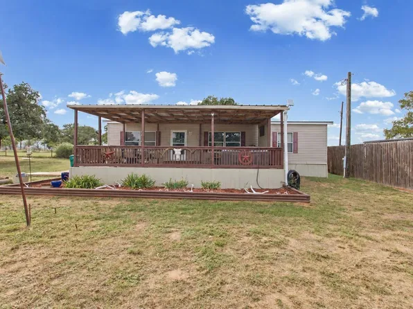101 Red Dog Rd, Tow, TX 78672