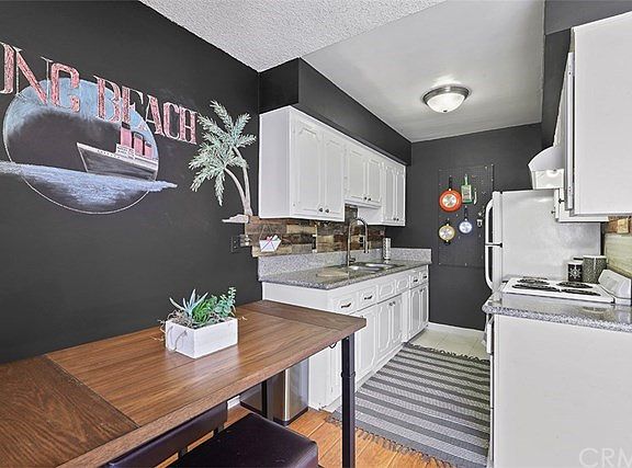 3rd image of 335 Cedar Ave Unit 406