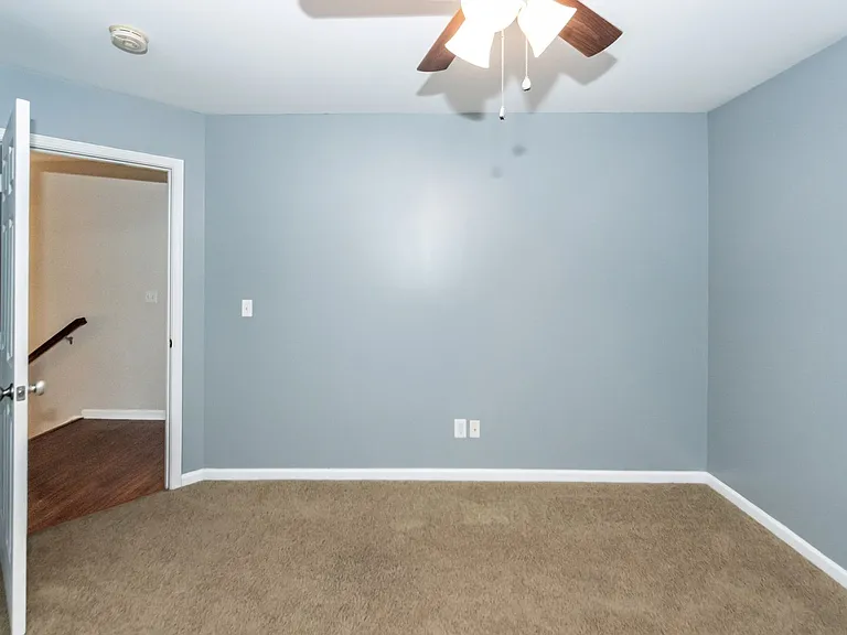 133 Diploma Dr — Photo 28