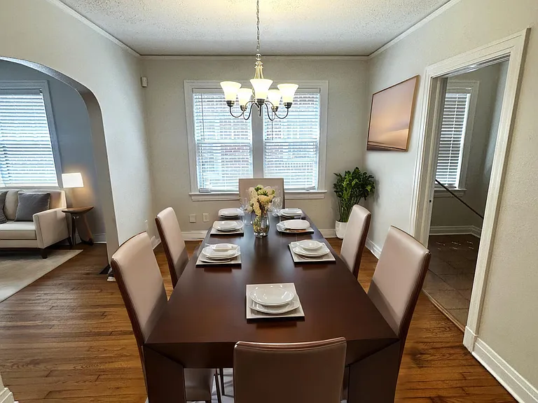 2559 Dellwood Ave — Photo 6