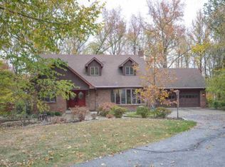 10731 Watershore Dr, Evansville, IN 47710