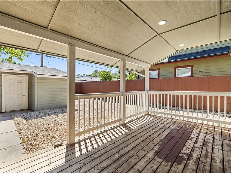 1316 S Manitou Ave — Photo 17