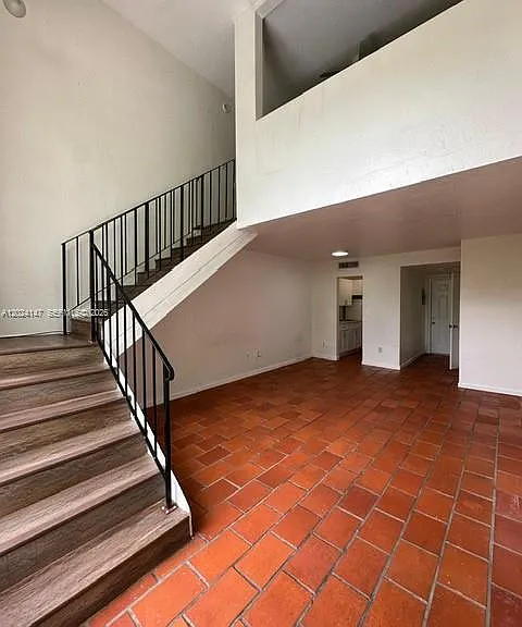 10903 N Kendall Dr #227 — Photo 5