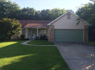 208 Newcastle Dr, Fairview Heights, IL 62208