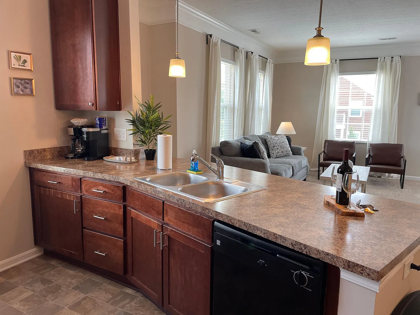 *Walk To The Park*2BR*Washer+Dryer*Pool*Gym — Photo 3