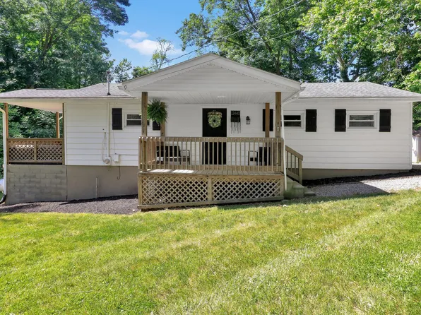 12440 Hilltop Dr, Fredericktown, OH 43019