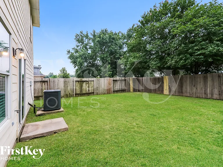 7311 Rising Brook Dr — Photo 14