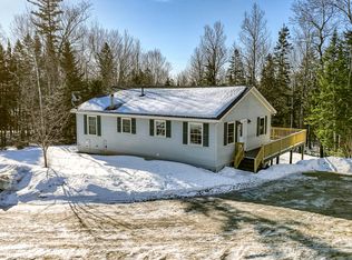 10 Johnson Ln, Rangeley, ME 04970