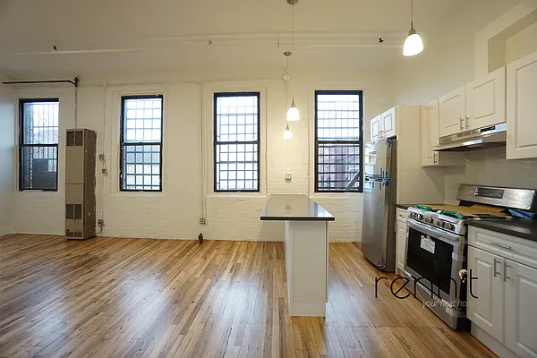 Rented by Rennit Inc. | media 2