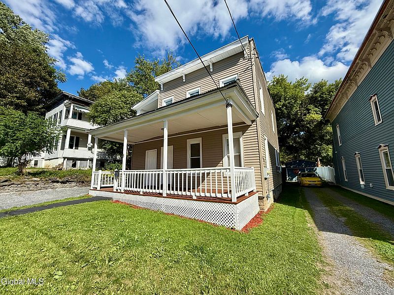 3rd image of 5 Hewitt Street