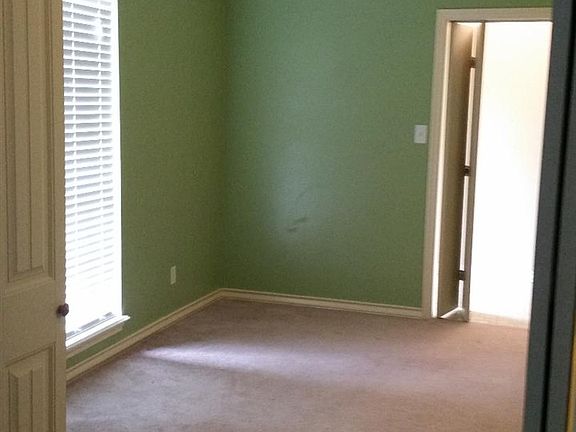 4th image of 53 Lanshire Dr