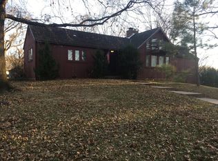 1702 Countryside Dr, Pittsburg, KS 66762