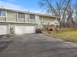 6941 Macbeth Cir, Woodbury, MN 55125