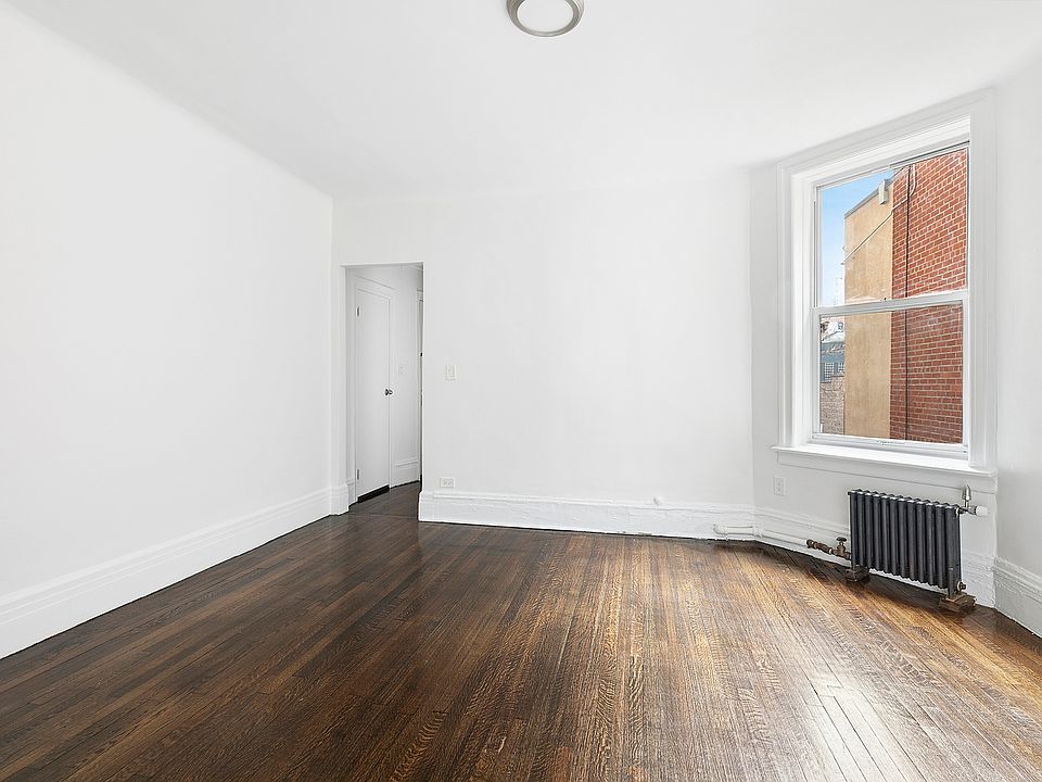 1st image of 123 Waverly Pl APT 4B