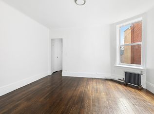 123 Waverly Pl APT 4B, New York, NY 10011