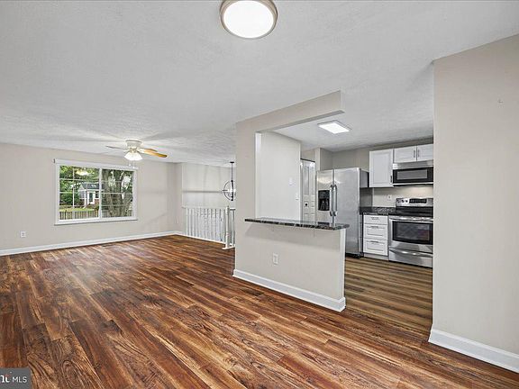 2nd image of 308 Raussell Pl