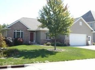 903 E 7th St, Coal Valley, IL 61240