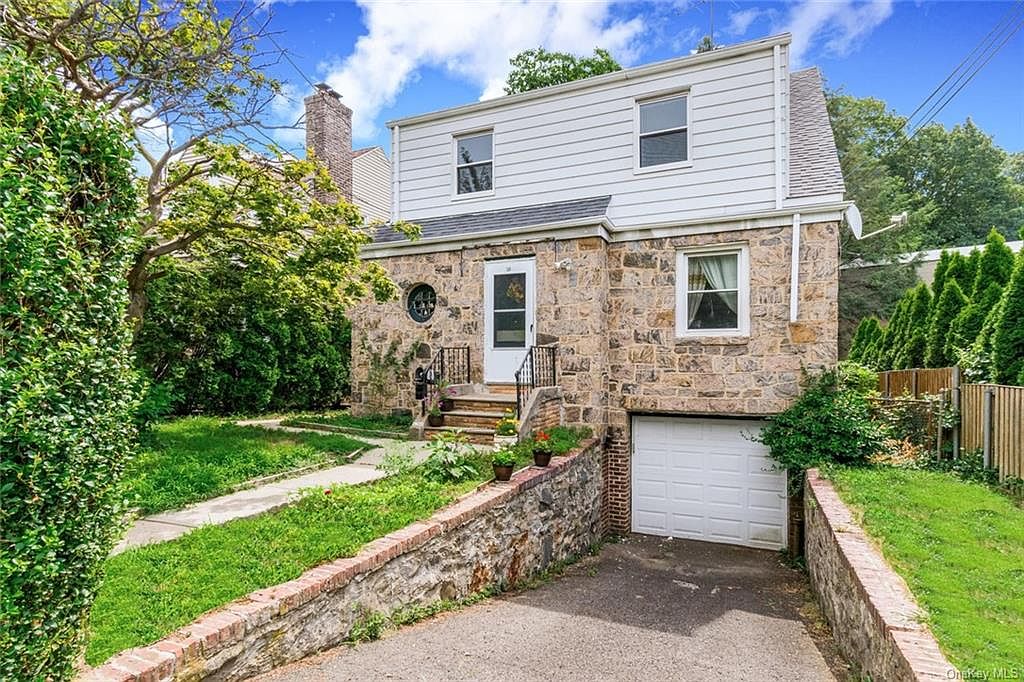 10 Mccollum Pl Yonkers Ny 10704 Zillow