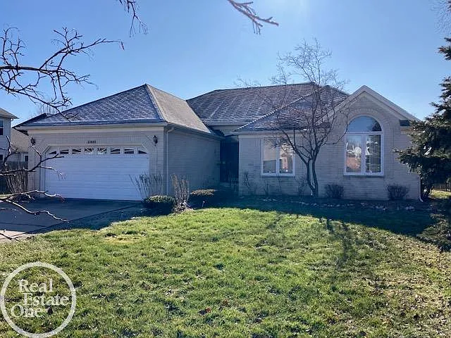 27855 Lauren St N photo 1