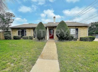 1802 Natchez Ct, Grand Prairie, TX 75052