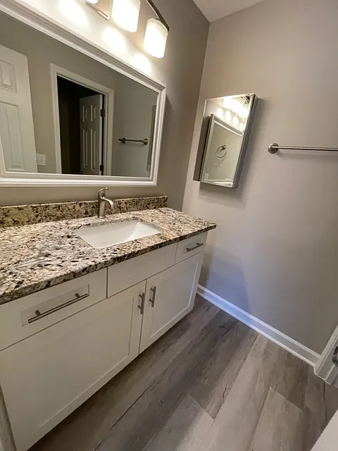 2 bed, 1100 sqft, $1,550 — Photo 4