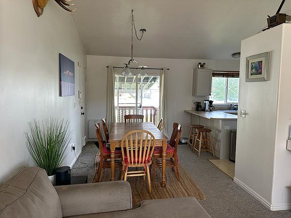 4th image of 39 Mountain Valley Ct