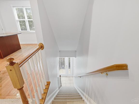 4th image of 2131 Fulton Ave