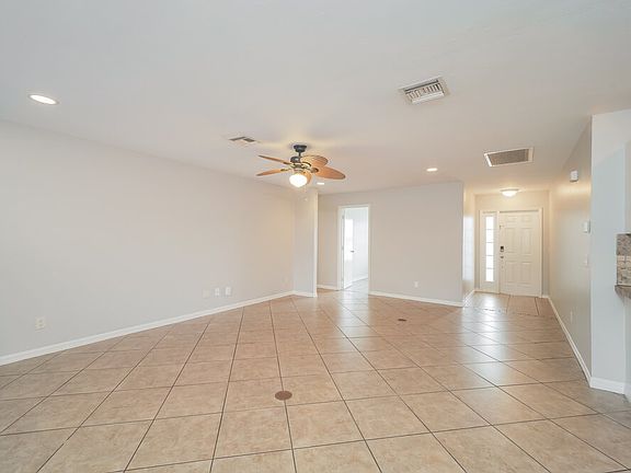 4th image of 1413 SW 11th Pl