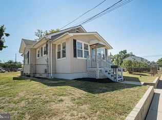 8306 Stow Rd, Pennsauken, NJ 08110