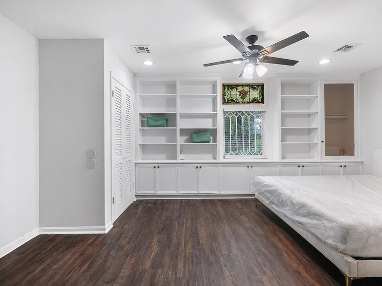 King Ensuite