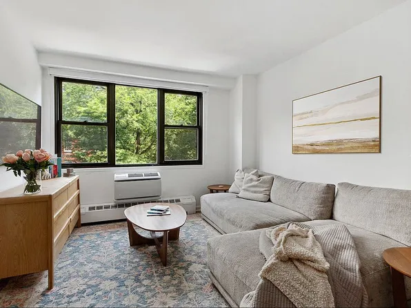 230 E 15th St APT 3A, Manhattan, NY 10003