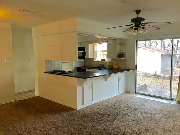 5th image of 2402 Jacqueline Dr