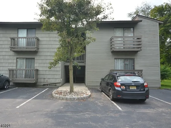 314 Spruce Hills Dr, Glen Gardner Boro, NJ 08826