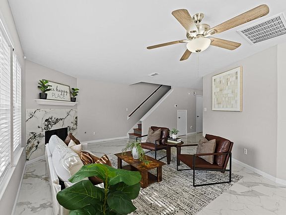 4th image of 16102 Mesa Blvd