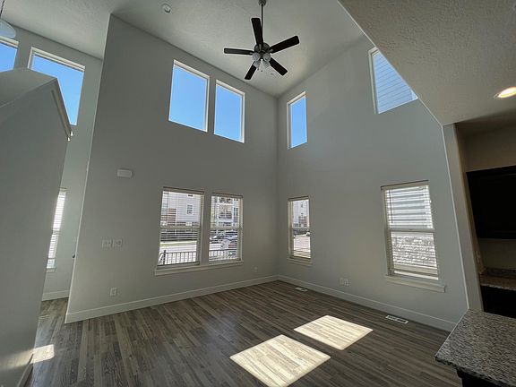 5th image of 3910 W Hardman Way