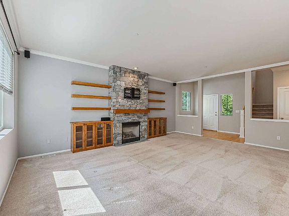 4th image of 16321 SE 260th St