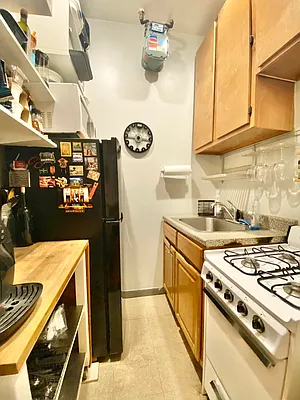 Rented by Bond New York | media 8