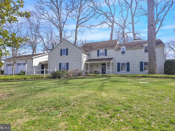 10 Woods Ln, Hanover, PA 17331