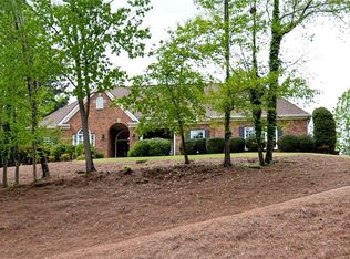 3915 Overlake Dr, Cumming, GA 30041